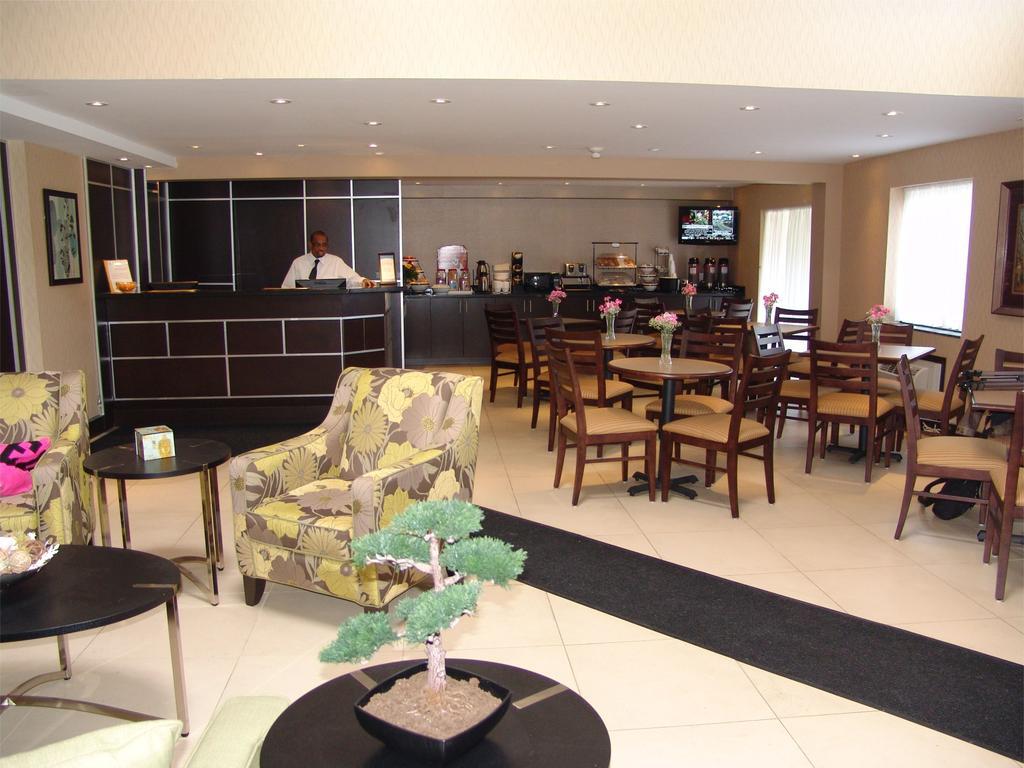 Comfort Inn East Scarborough Toronto Restoran foto
