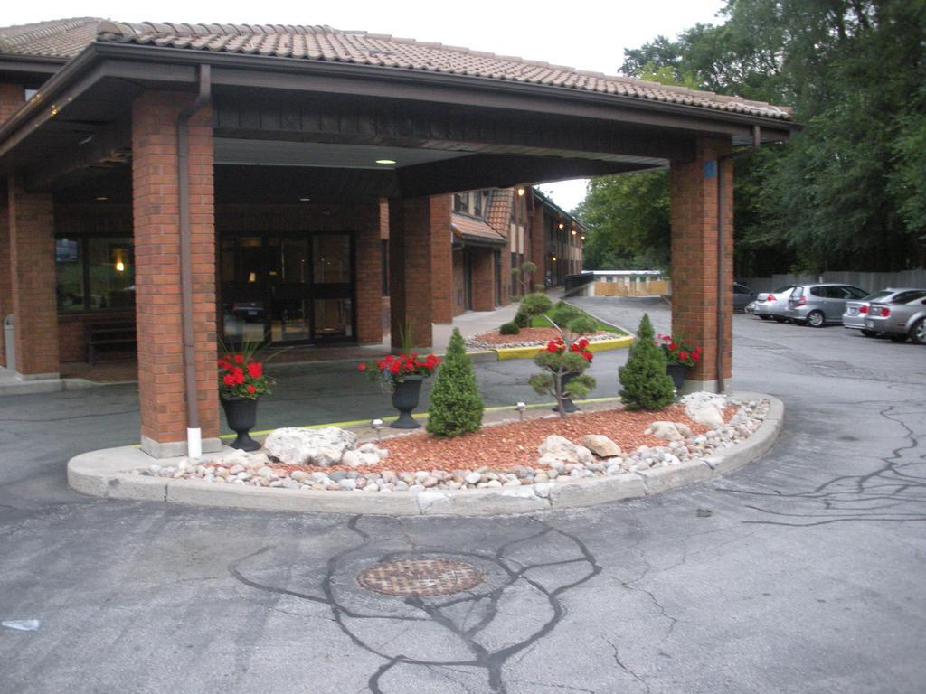Comfort Inn East Scarborough Toronto Bagian luar foto