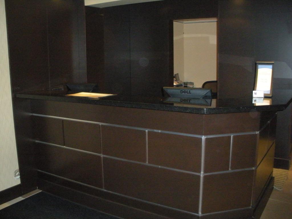 Comfort Inn East Scarborough Toronto Bagian luar foto