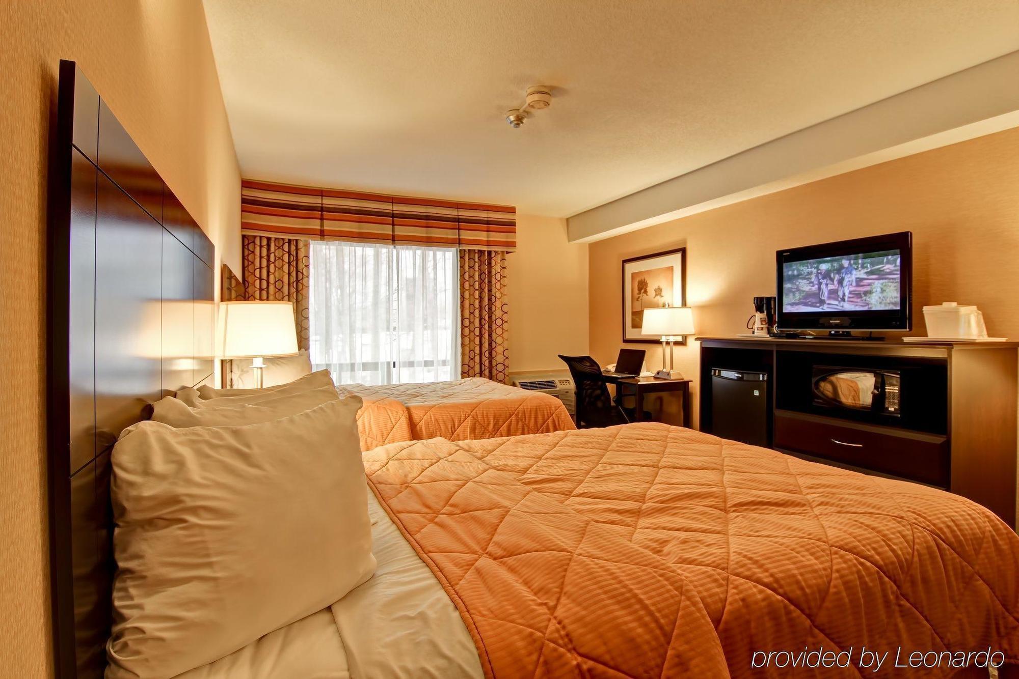 Comfort Inn East Scarborough Toronto Bagian luar foto
