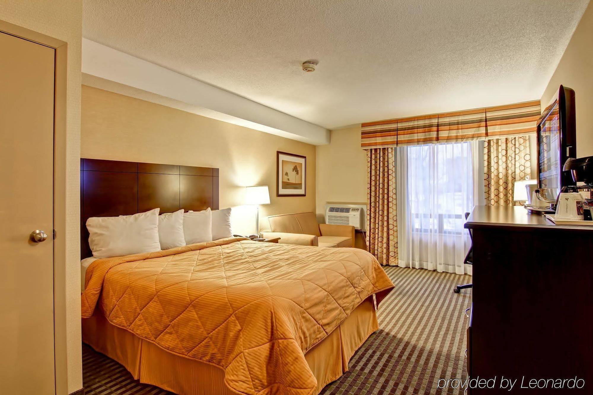Comfort Inn East Scarborough Toronto Bagian luar foto