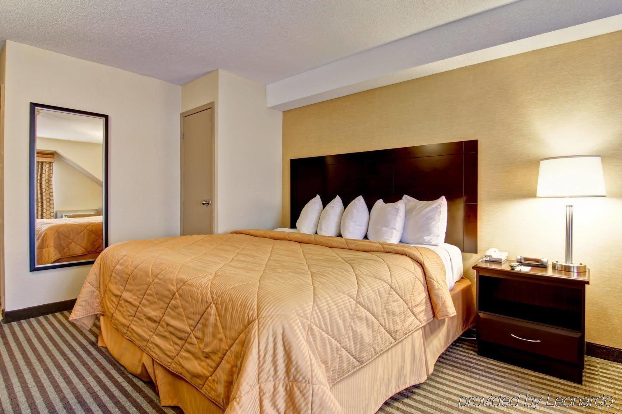 Comfort Inn East Scarborough Toronto Bagian luar foto