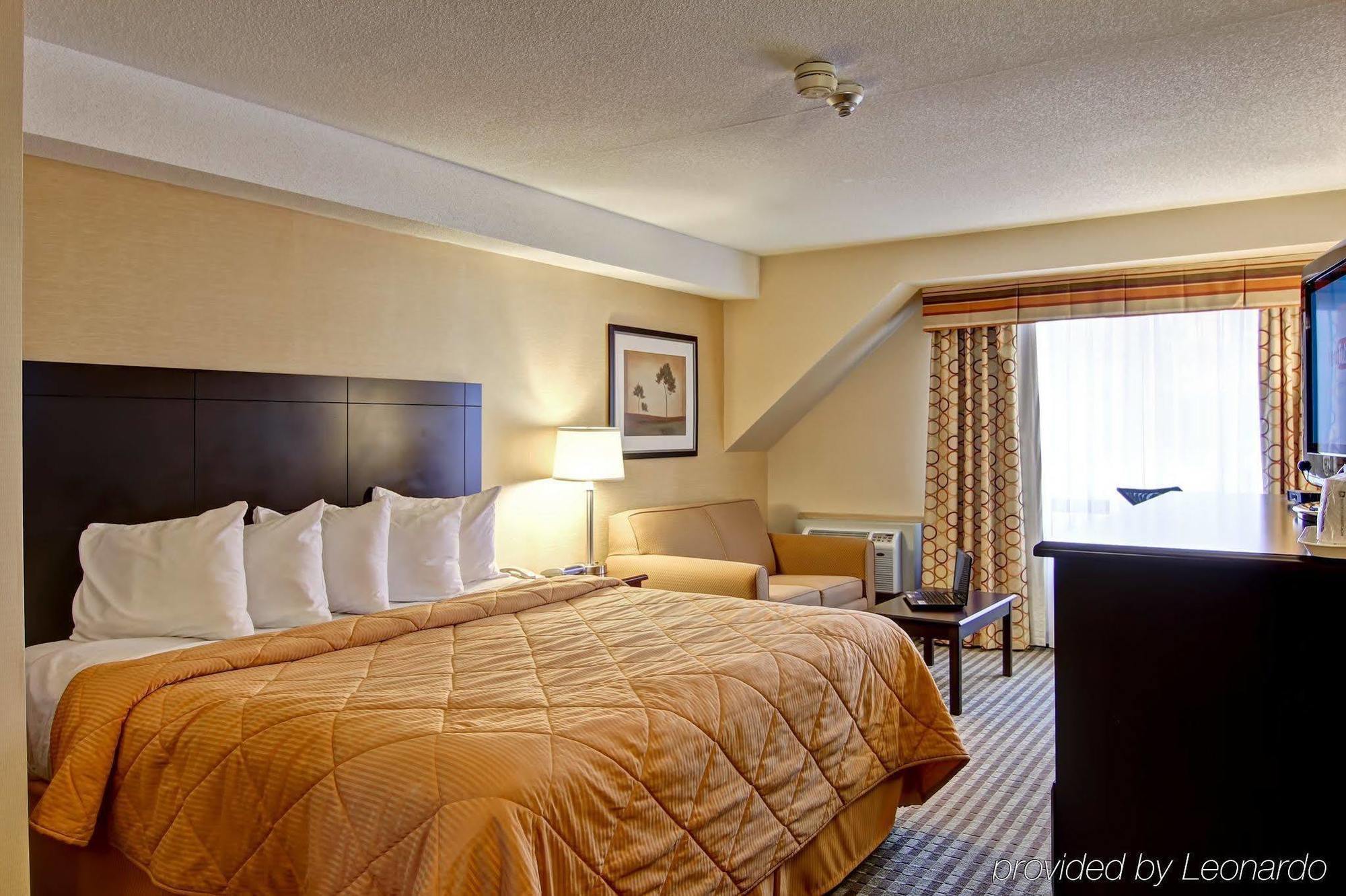 Comfort Inn East Scarborough Toronto Bagian luar foto
