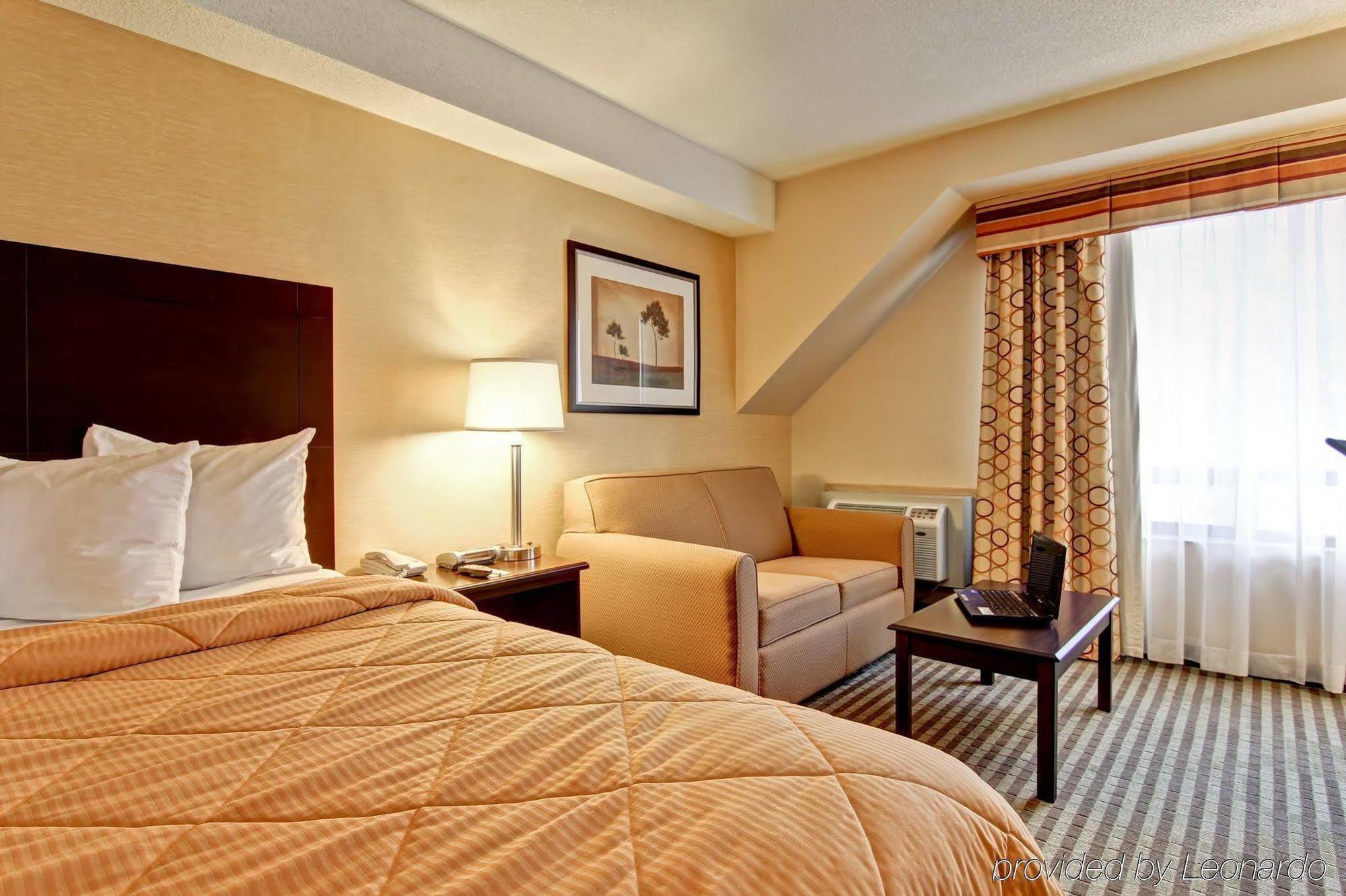 Comfort Inn East Scarborough Toronto Bagian luar foto